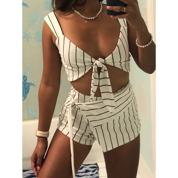 White & black skort & tie-knot set πΉ - Picture 2 of 5